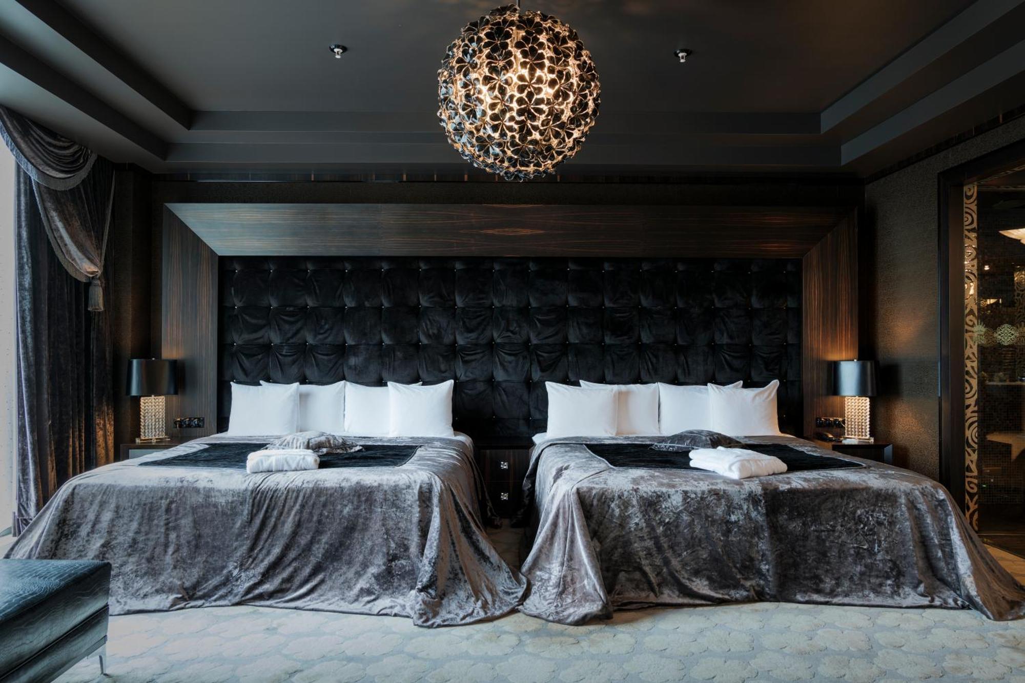 Хотел Royal & 5*