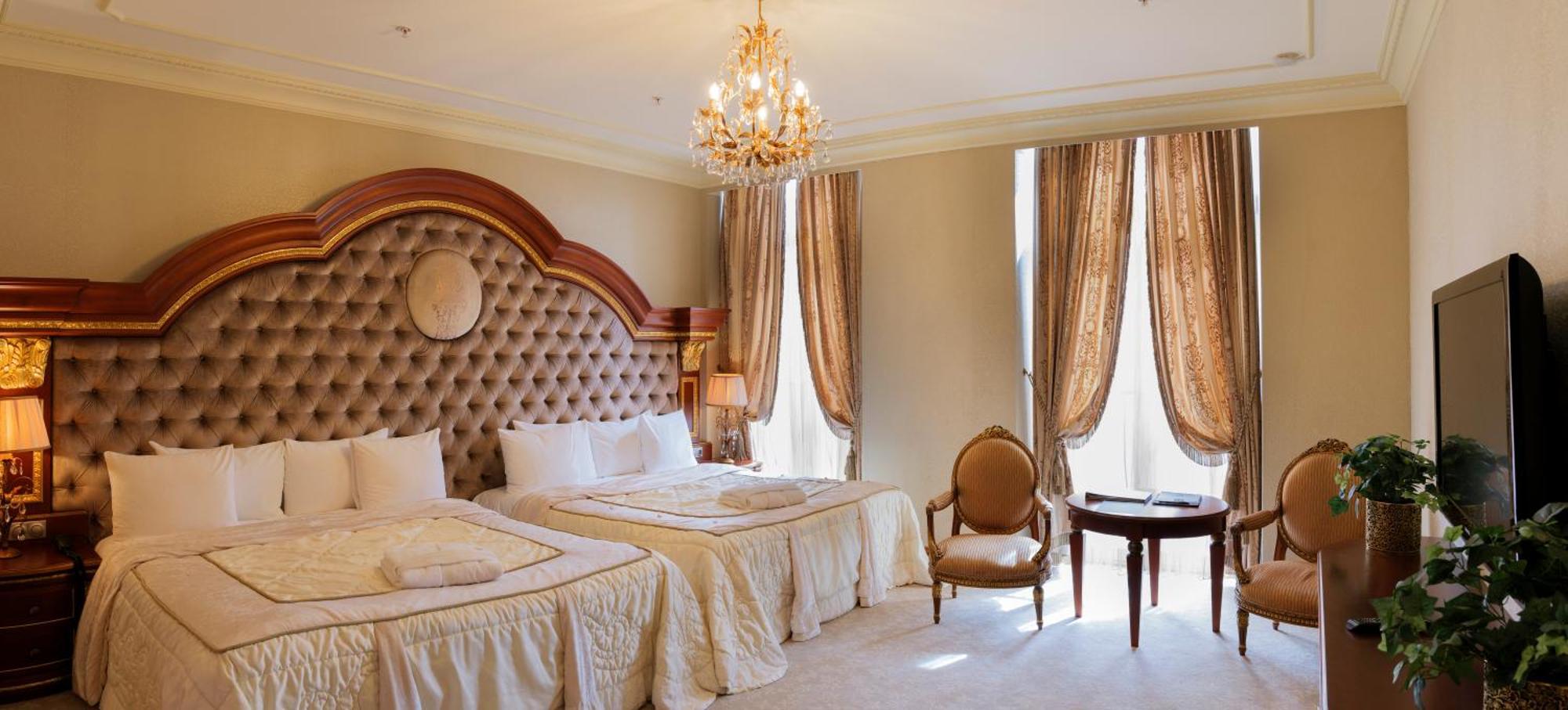 Royal & 5* Рига