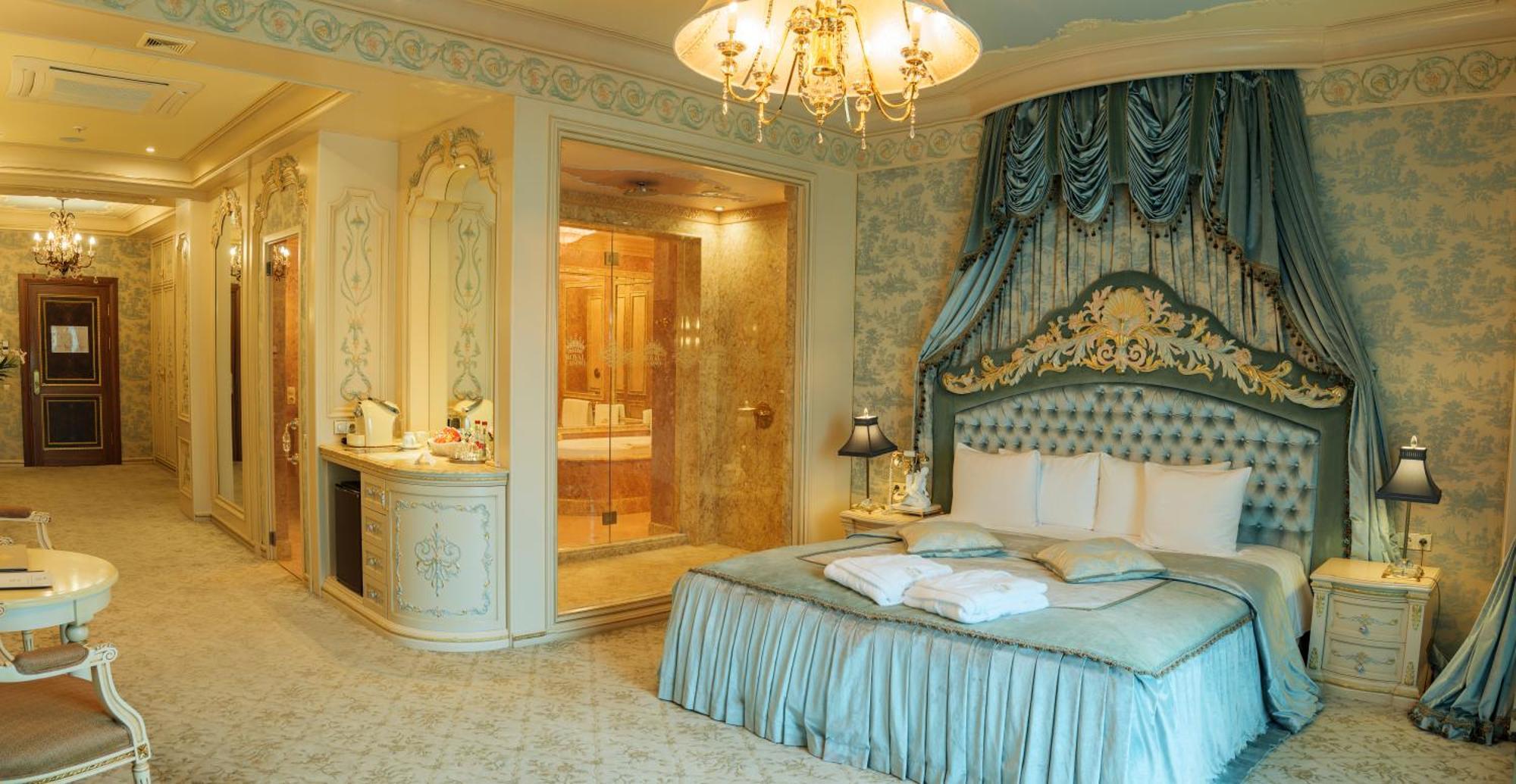 Hotelli Royal &